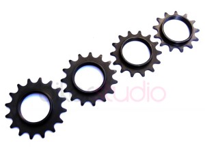 Zębatka nakręcana SHIMANO Dura Ace 16T 1/8"