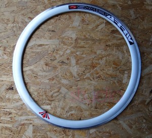 Obręcz Swift Arriv srebrna 43mm 36otw.